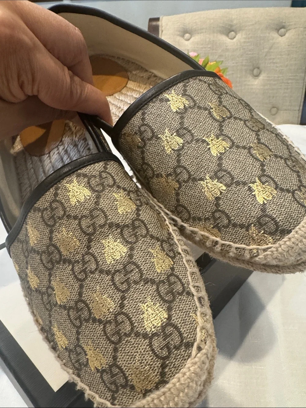 Authentic Gucci GG Supreme Bee Espadrilles